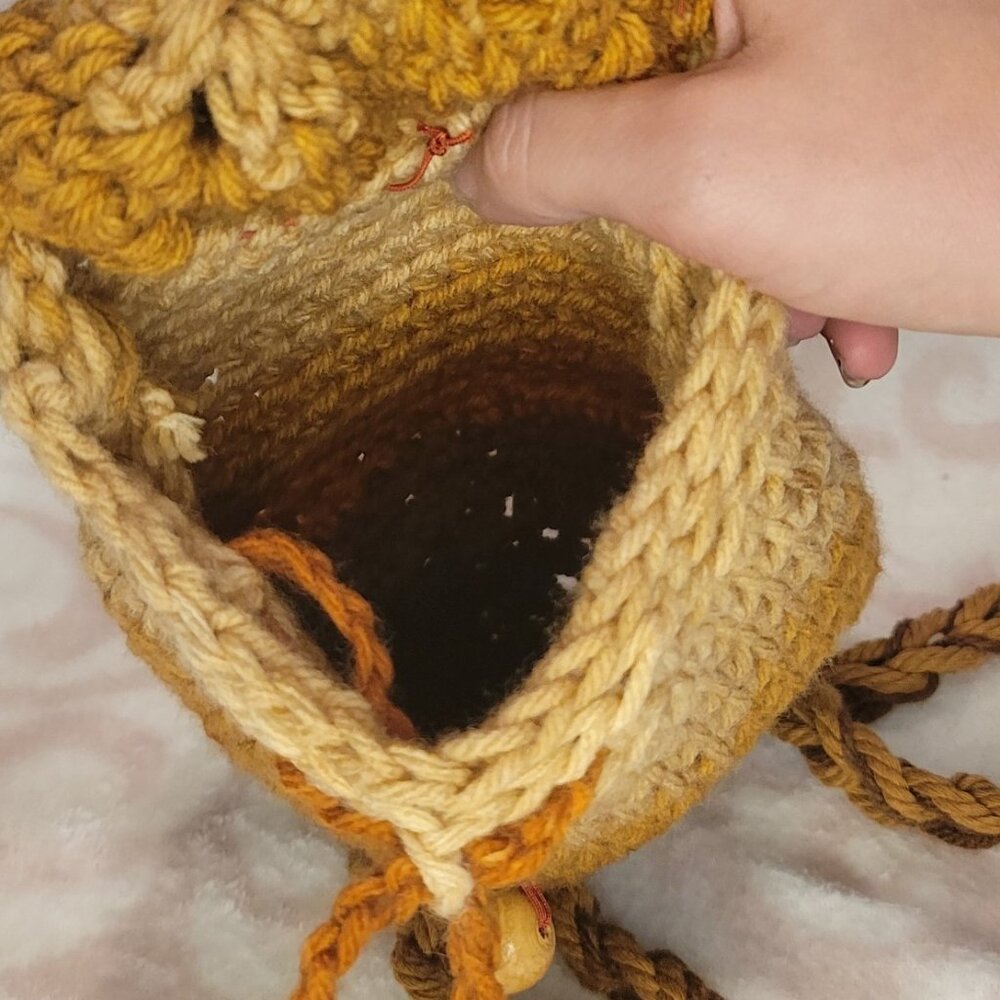 Crochet Mini-Backpack Cottagecore Style HANDMADE - Picture 5 of 7